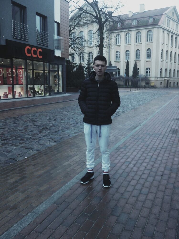  ,   Sergiu, 27 ,  