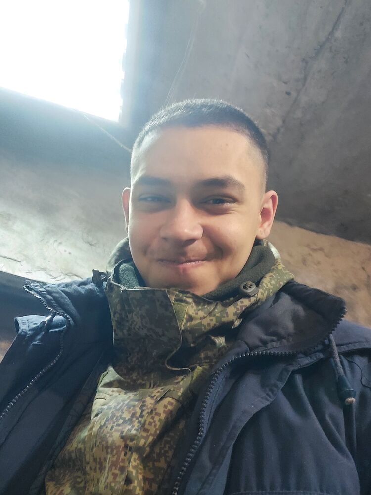  --,   Denis, 21 ,   ,   