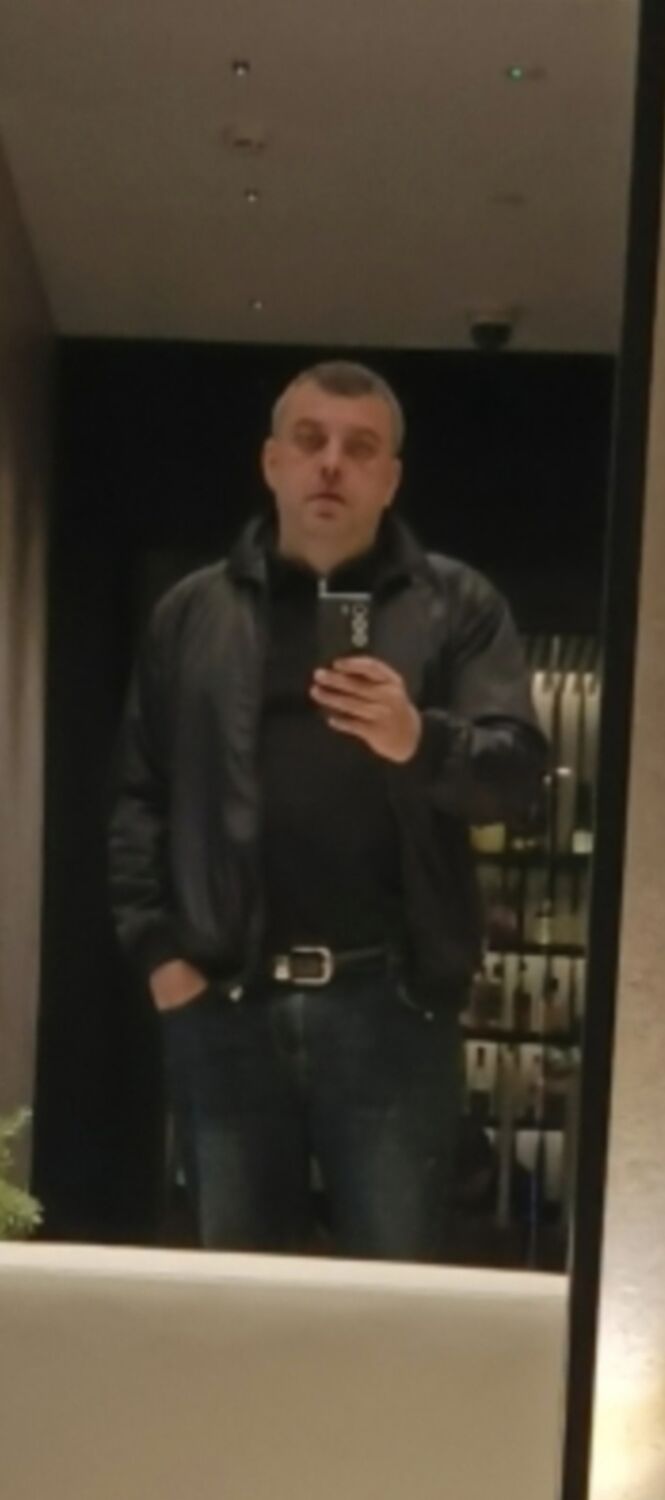  ,   Roa, 39 ,     , c 