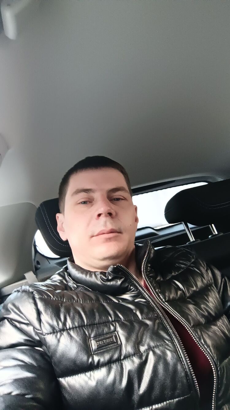  42703083  Konstantin, 34 ,    