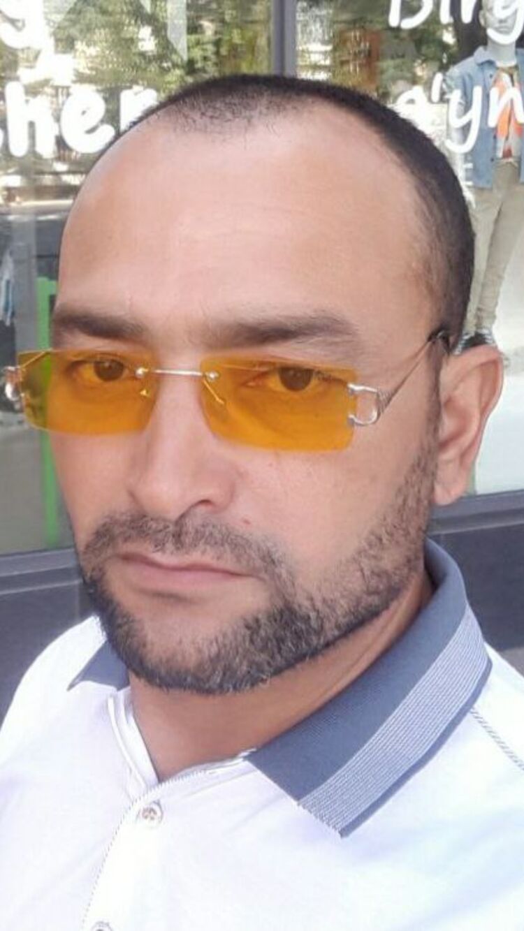  45854763  Ikrom, 45 ,    