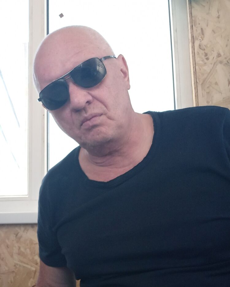  ,   Vlad, 55 ,   c 