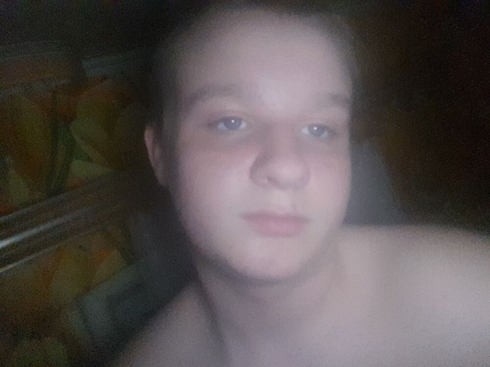  33374503  Daniil, 24 ,    