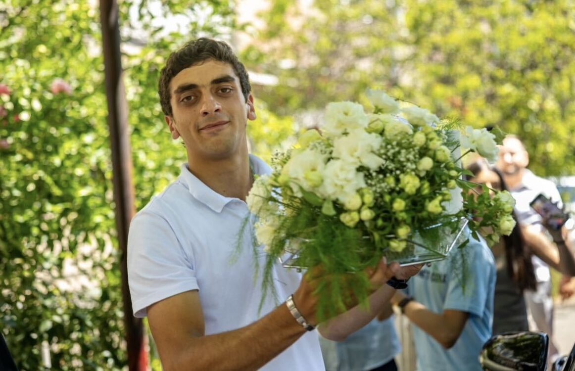  ,   Edgar, 24 ,   ,   