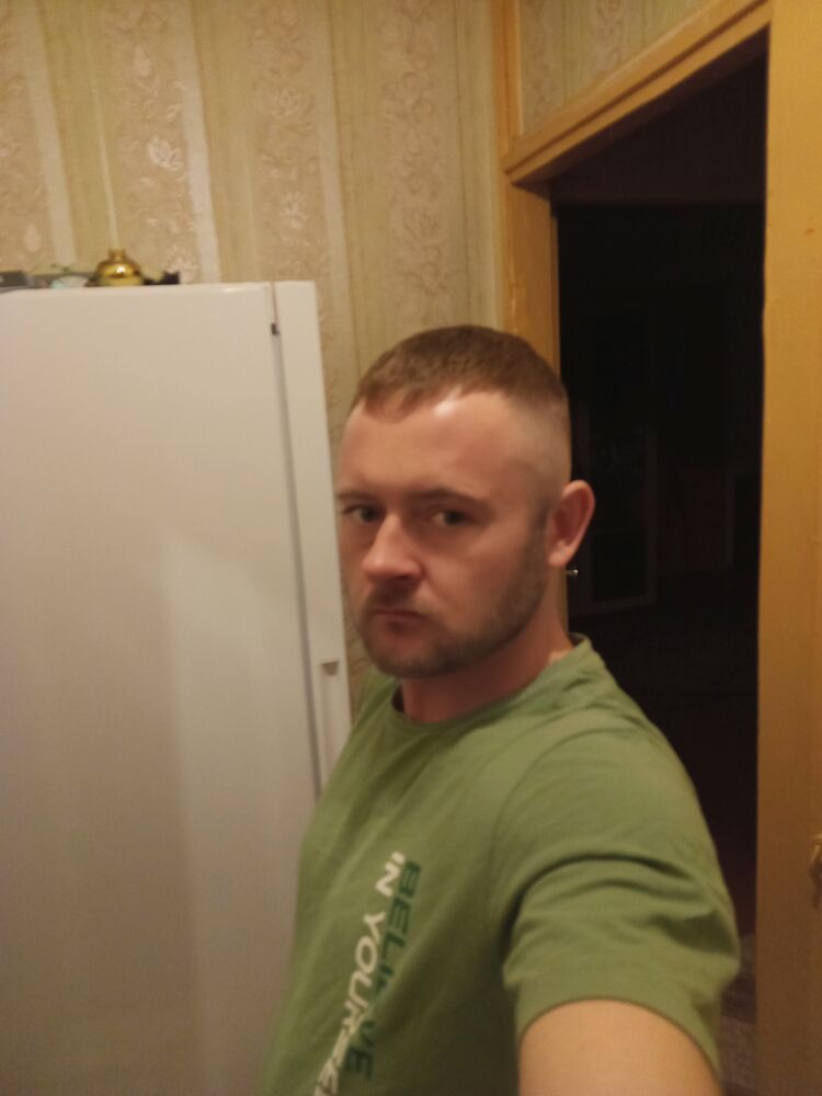  52708703  , 32 ,    