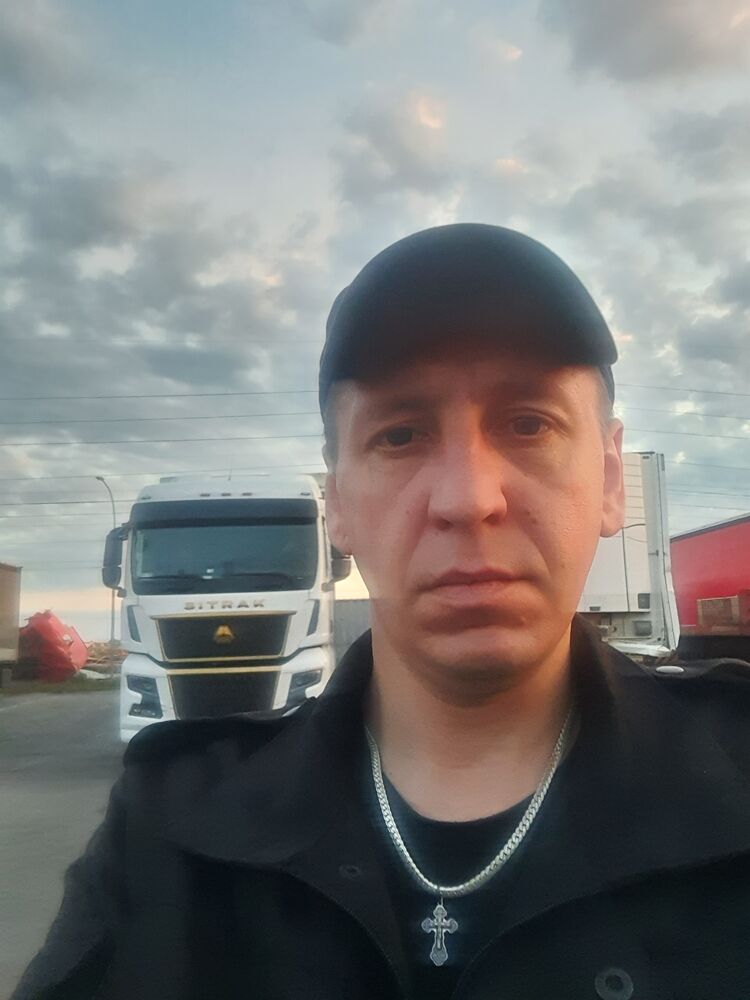  46617573  , 39 ,    