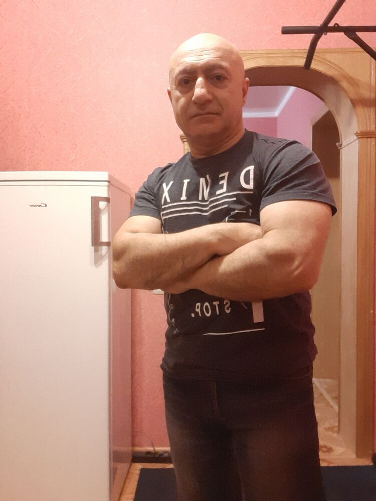  22930573  , 60 ,    