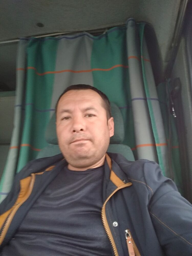  21338523  Sardor, 41 ,    