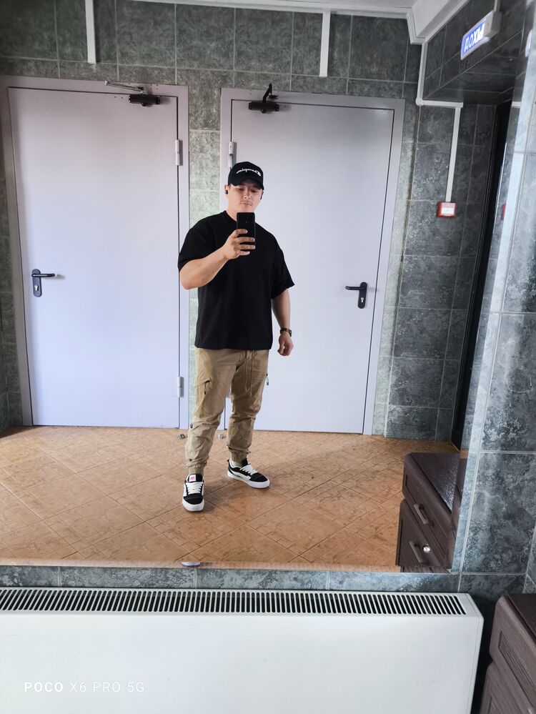  45730413  , 32 ,    