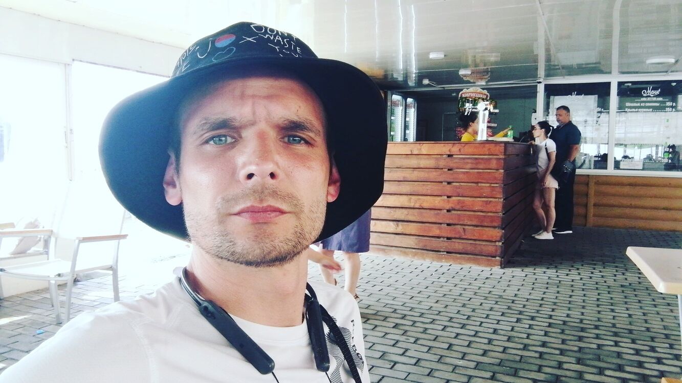  24146753  , 37 ,    -