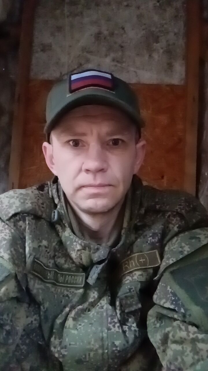  ,   Alex, 41 ,   ,   , c , 
