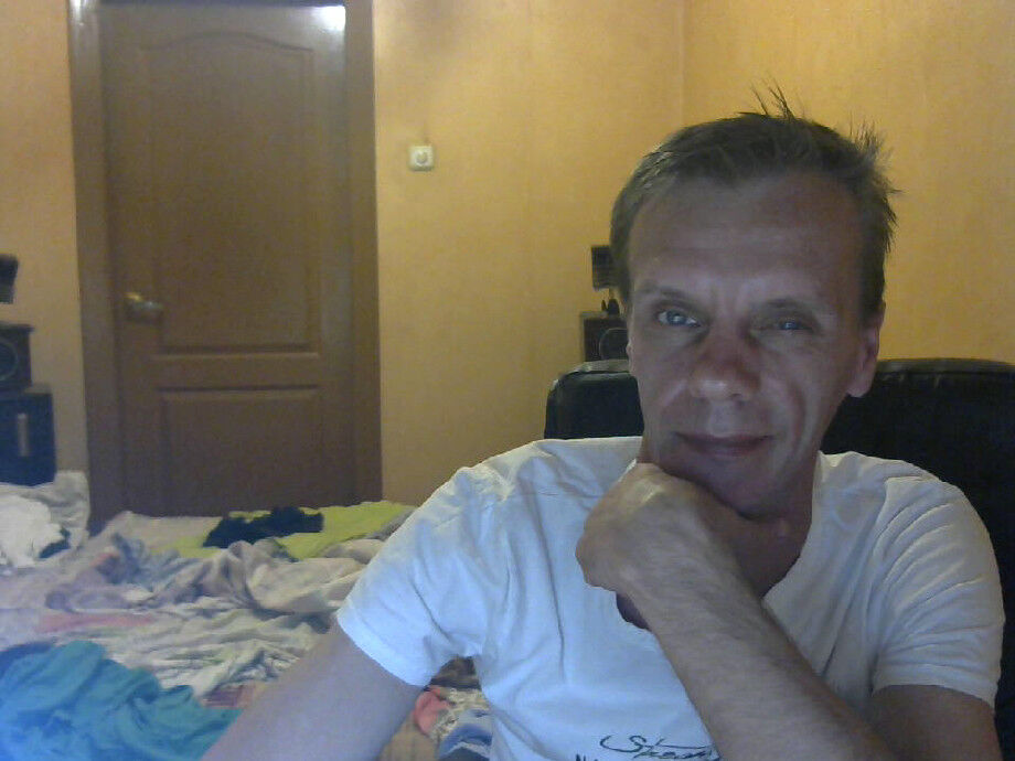 16041753  Aleks, 48 ,    