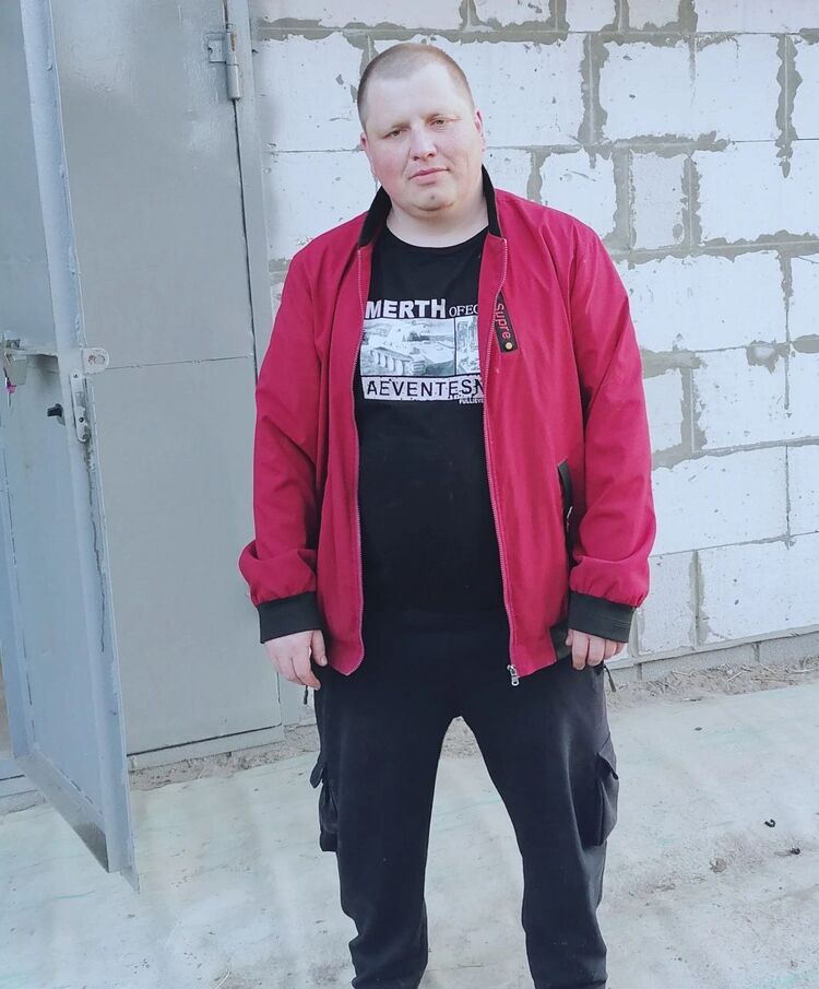  47012853  , 37 ,    