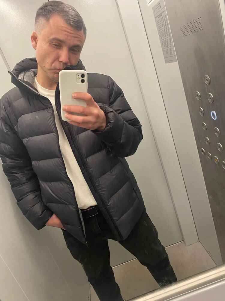  48077063  , 33 ,    