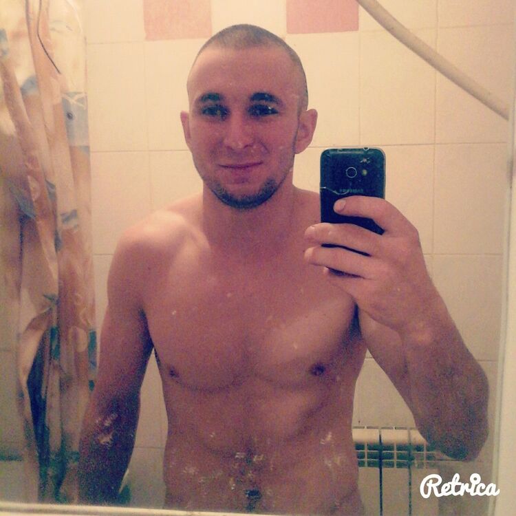  ,   Rihard, 28 ,     , c 