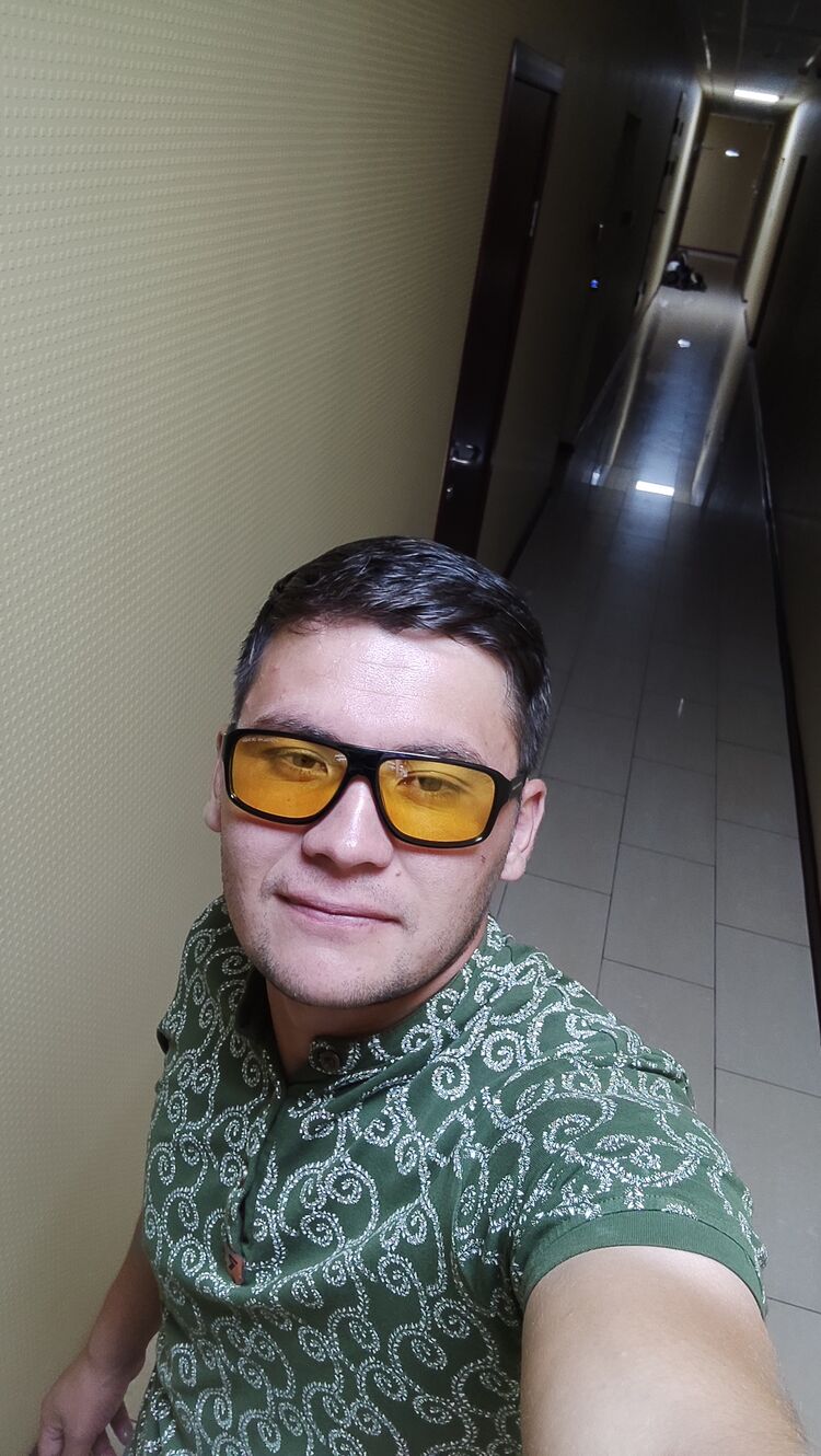  34596563  Sardorbek, 31 ,    