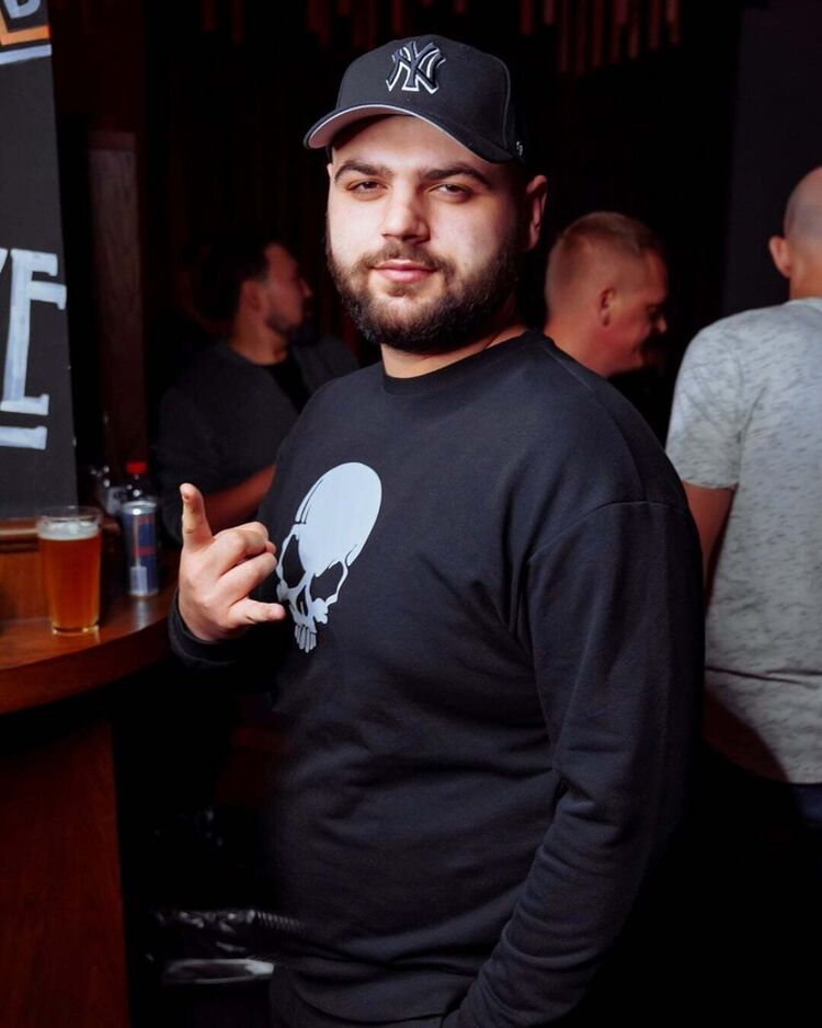  ,   , 27 ,   ,   