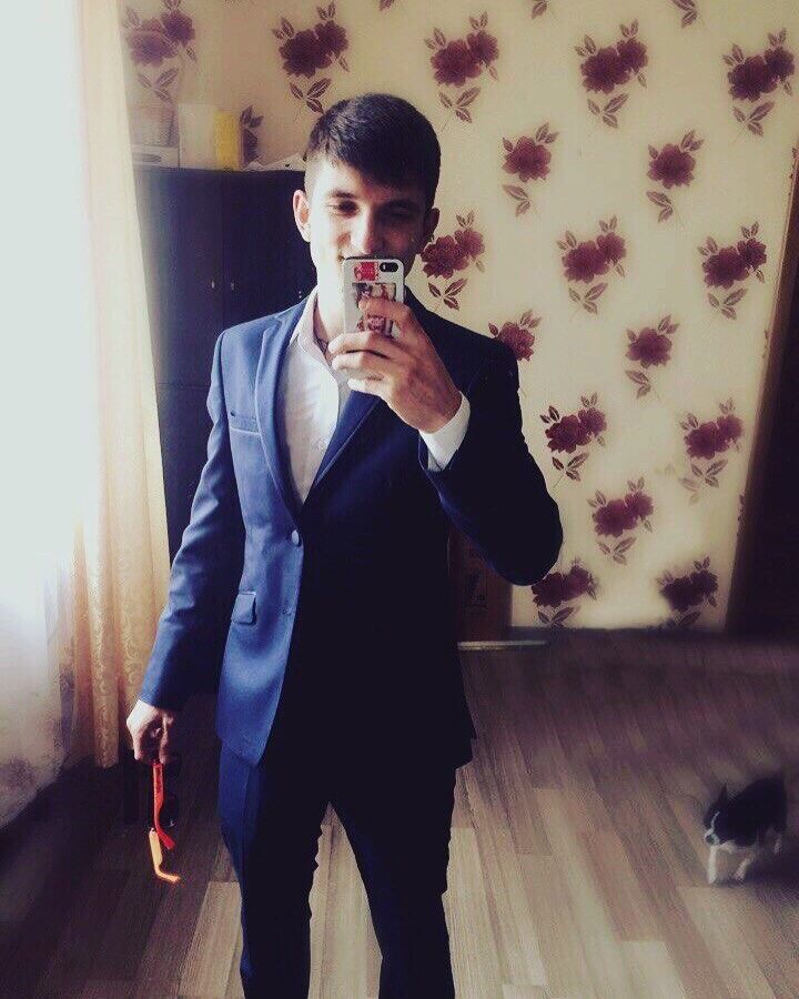  18344403  Tim, 28 ,    