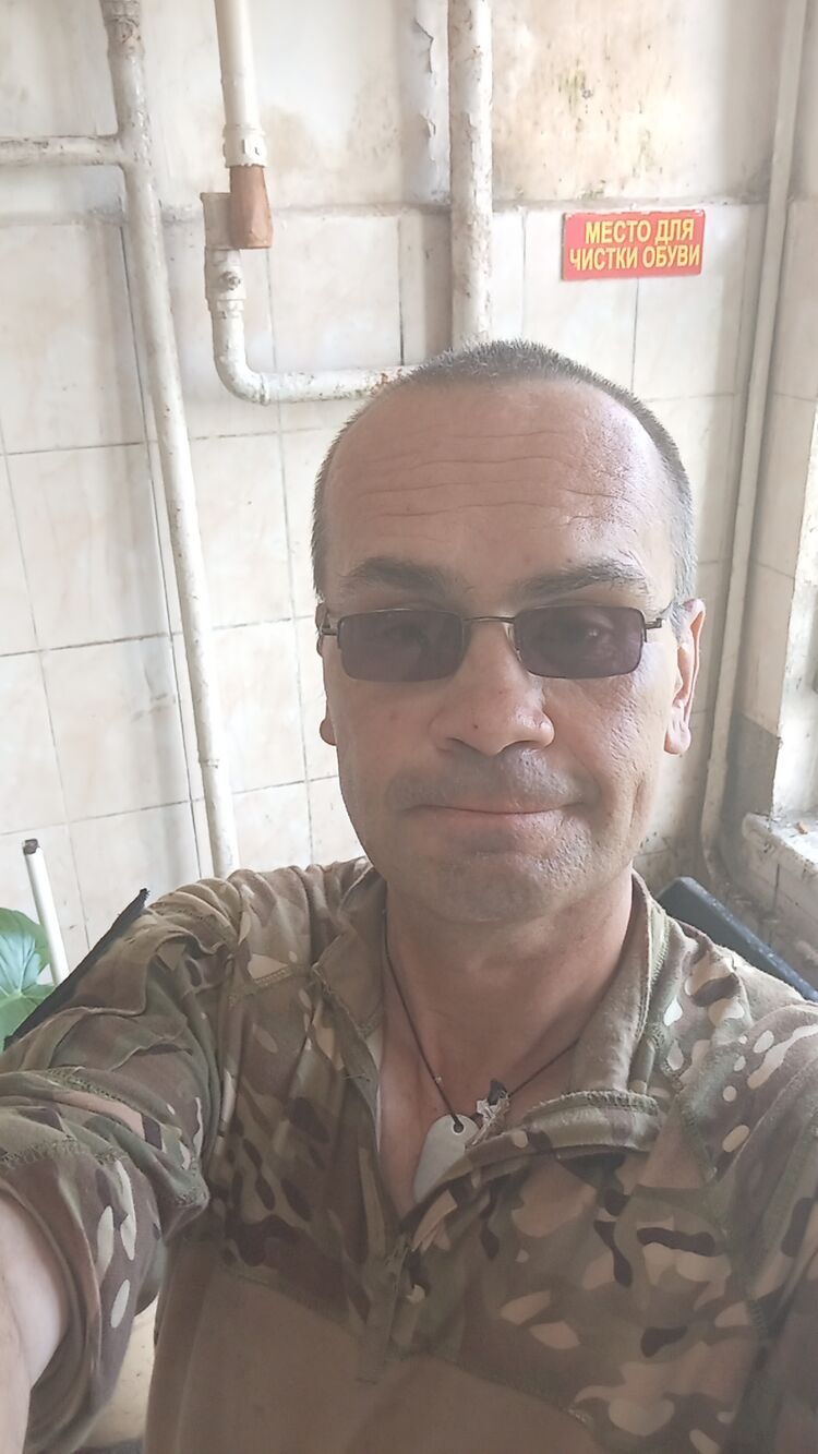  52838383  , 45 ,    