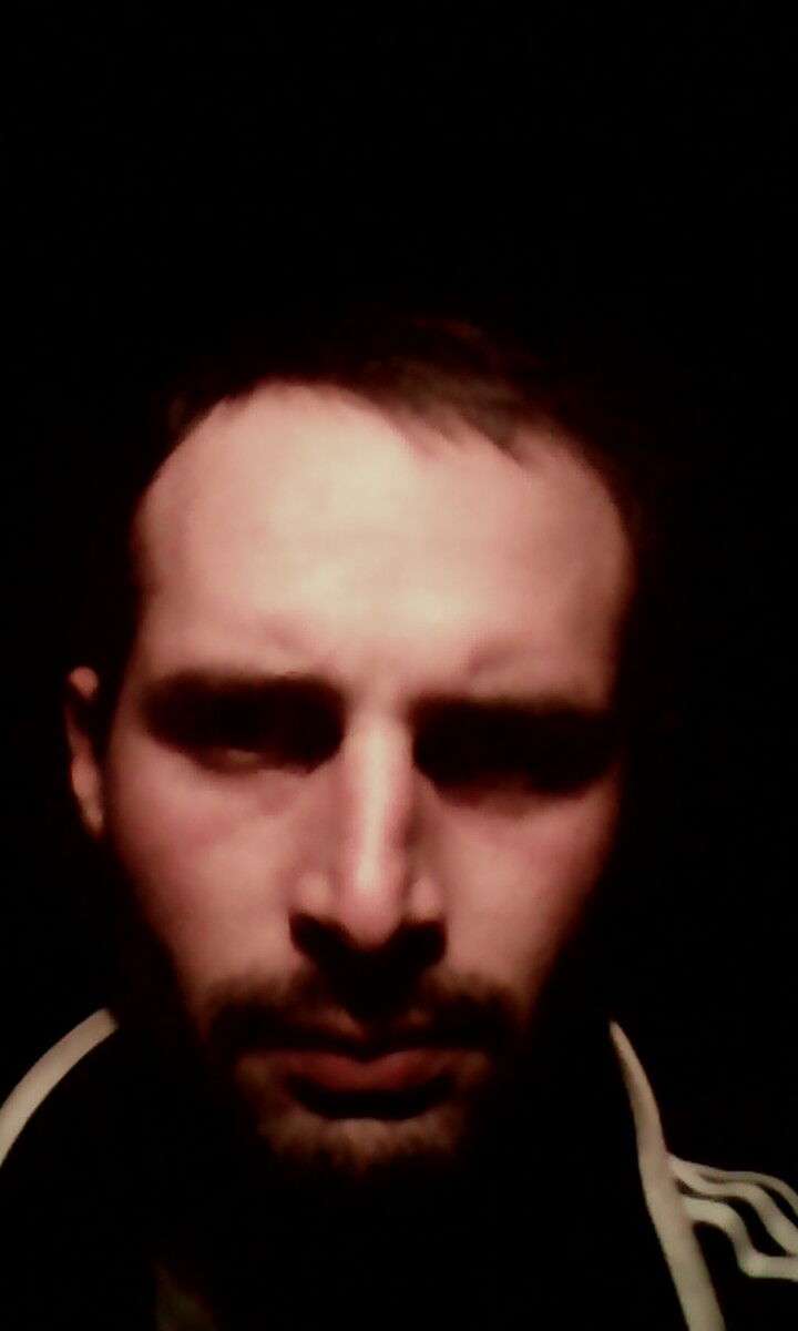  8164493  ARTYOM, 32 ,    