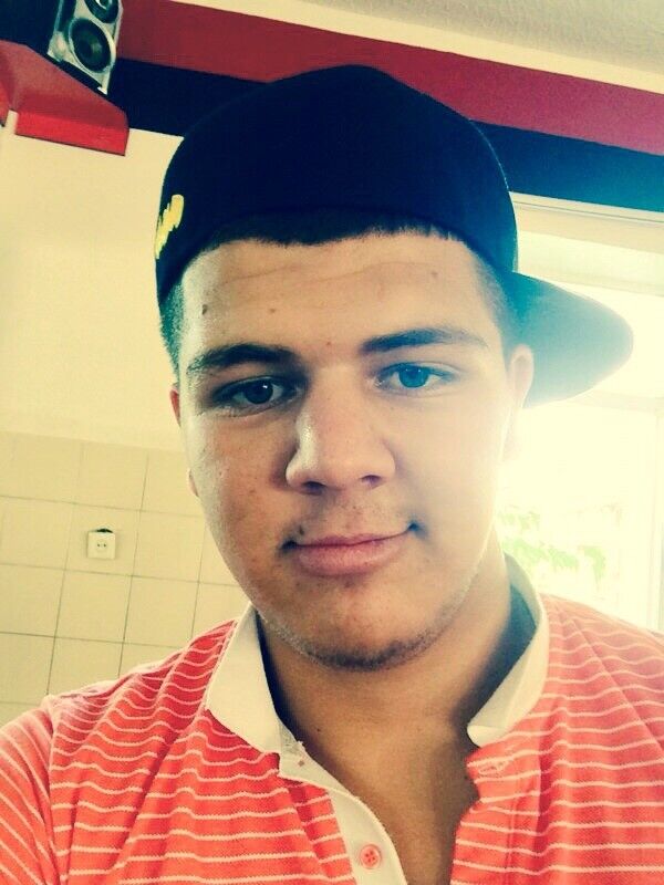  4947123  Muhammad, 34 ,    