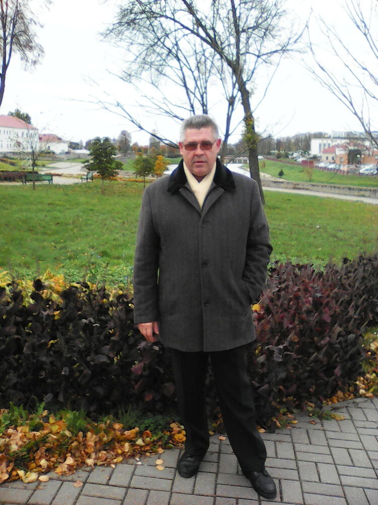  9511873  Sasha, 54 ,    