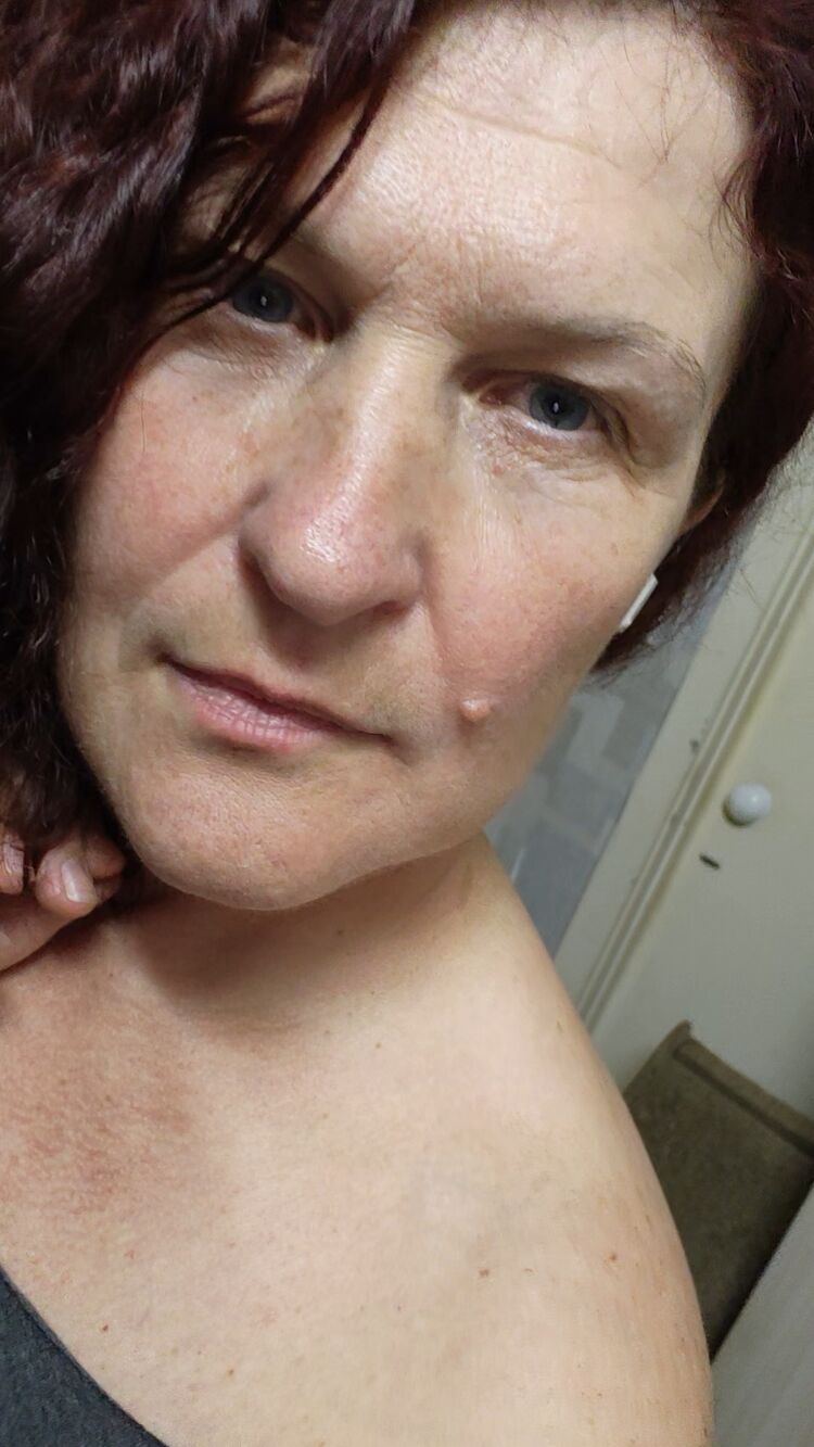  53554003  Elena, 53 ,    