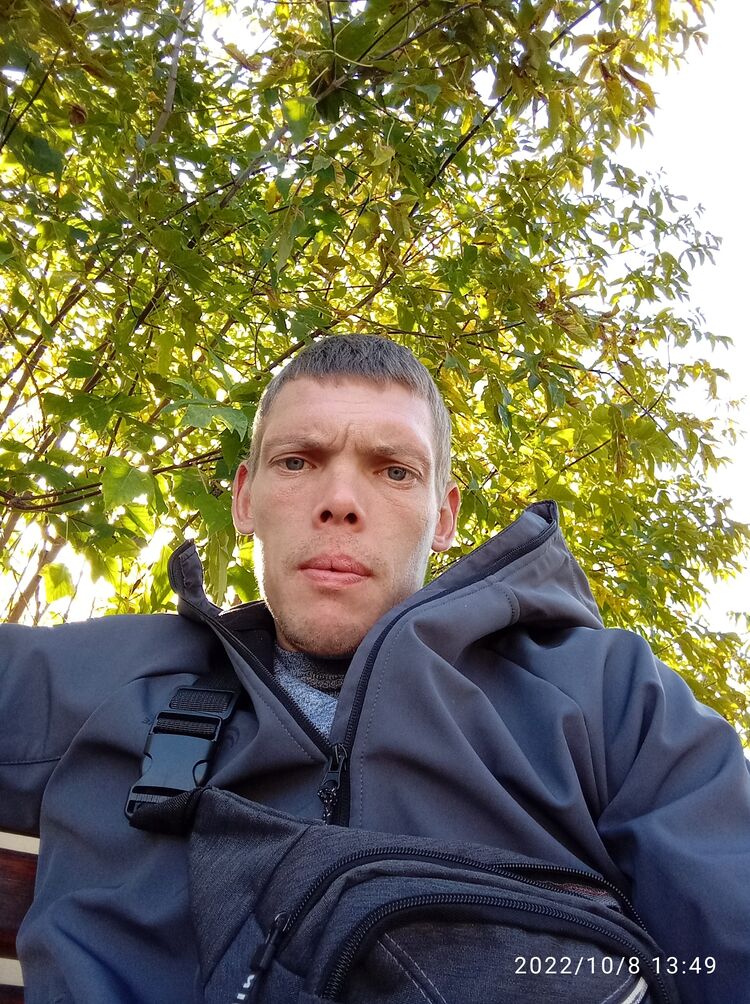  ,   Maxim, 33 ,   ,   