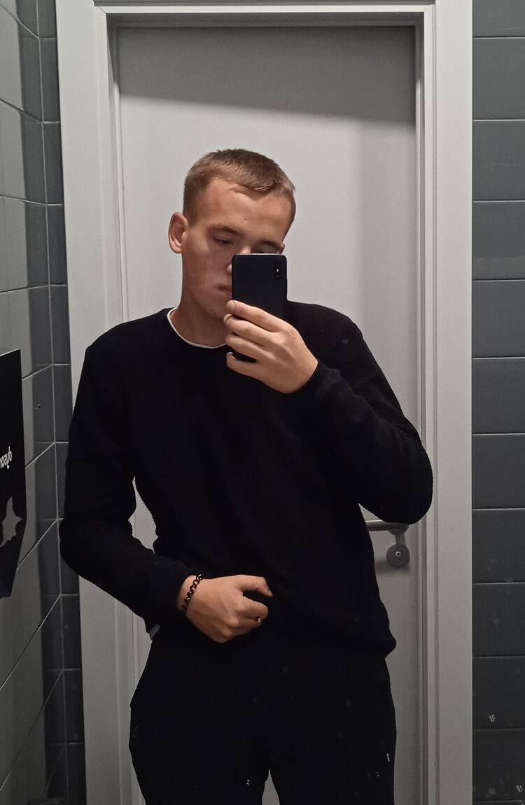  28090953  , 22 ,    