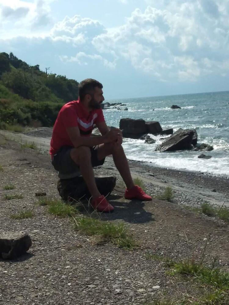  ,   Irakli, 32 ,   ,   