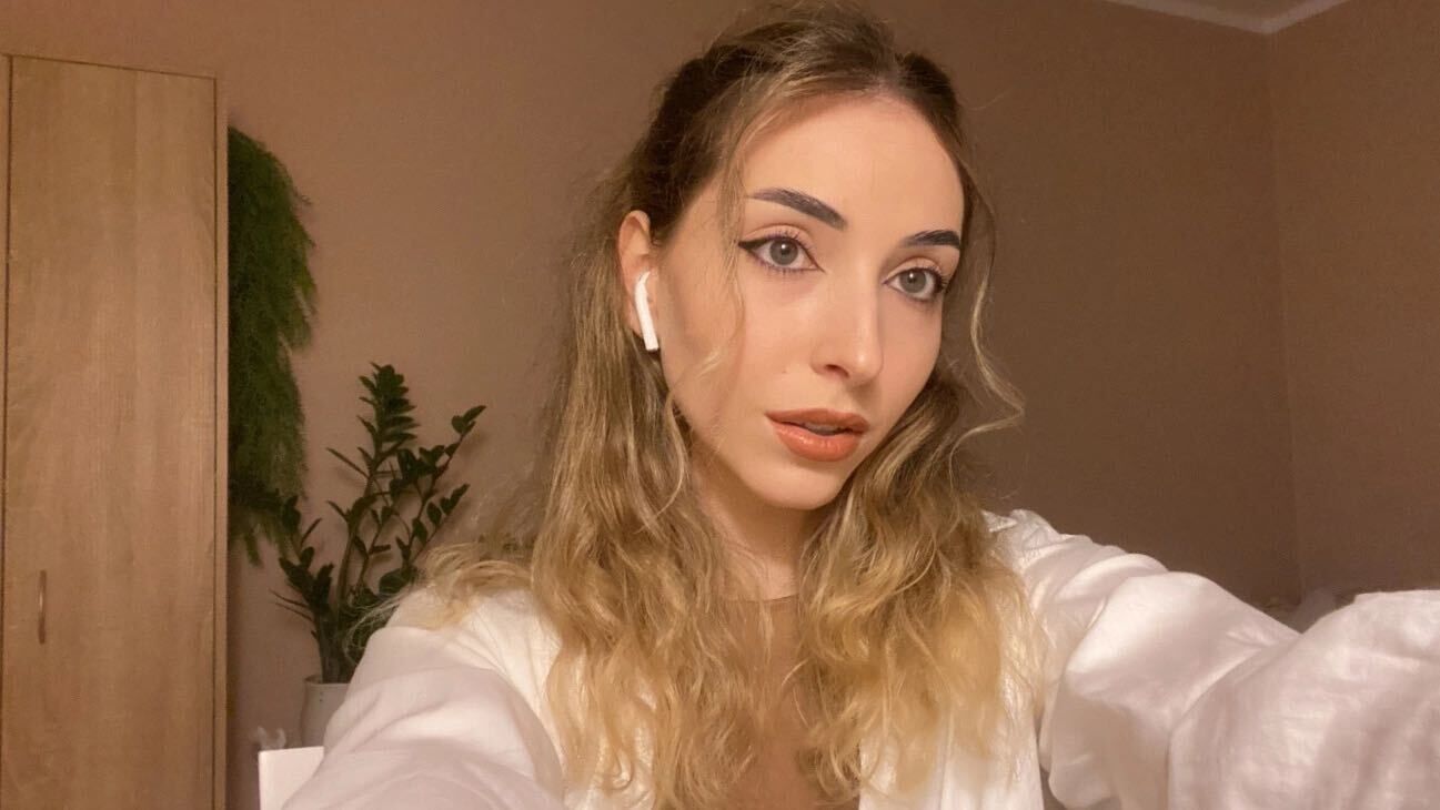  -,   , 24 ,   ,   