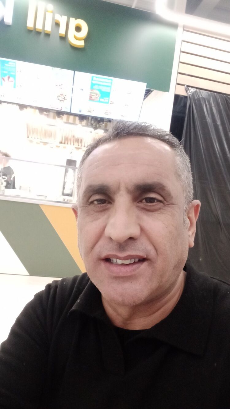  49668343  Osman, 51 ,    