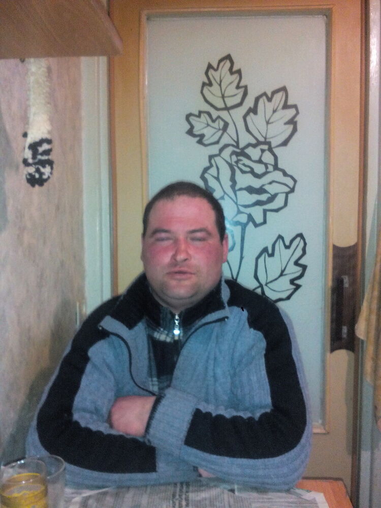  21921733  Anton, 36 ,    