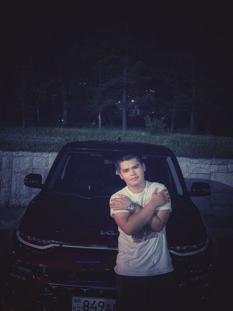  52615123  Nurgisa, 18 ,    