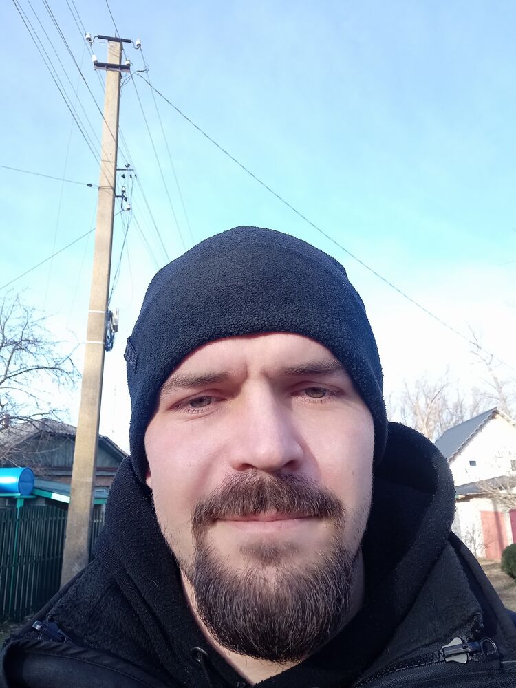  49249653  Andriy, 33 ,    