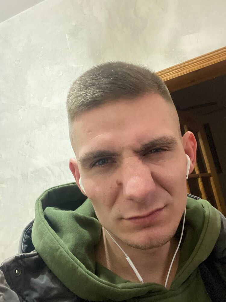  44864743  , 28 ,    