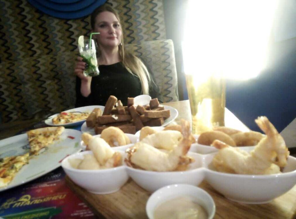  30775433  Anna, 46 ,    