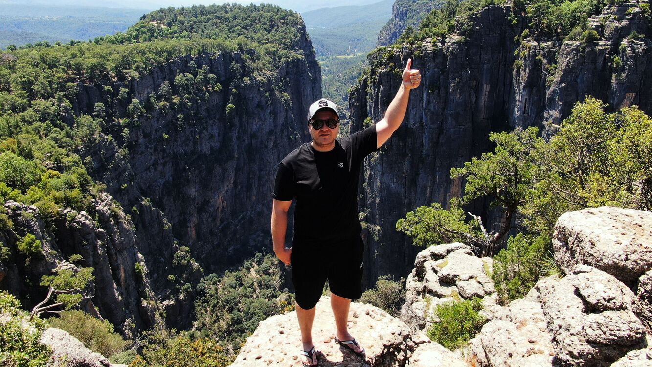  53054853  Maxim, 34 ,    