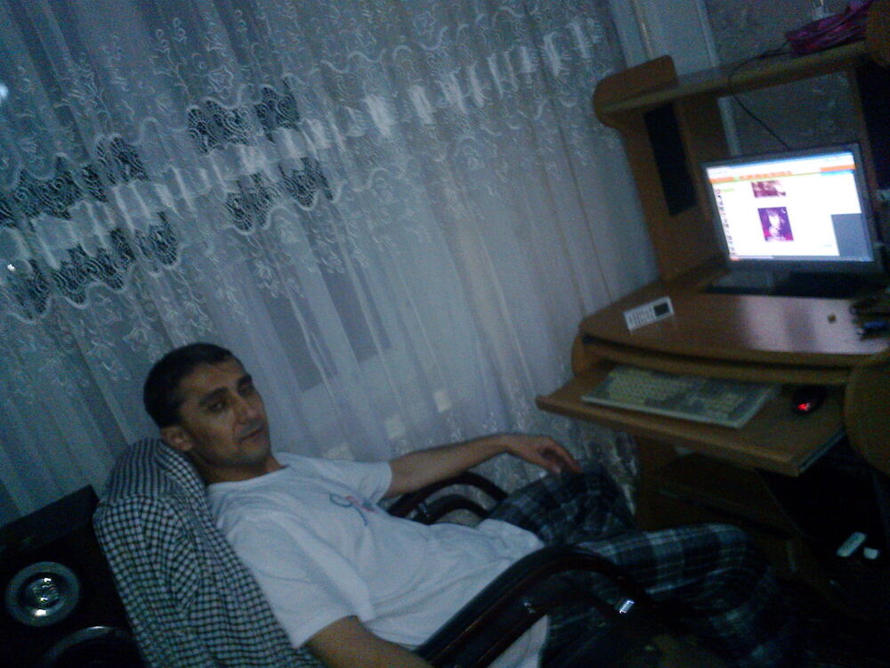  6661243  Mehrob, 48 ,    