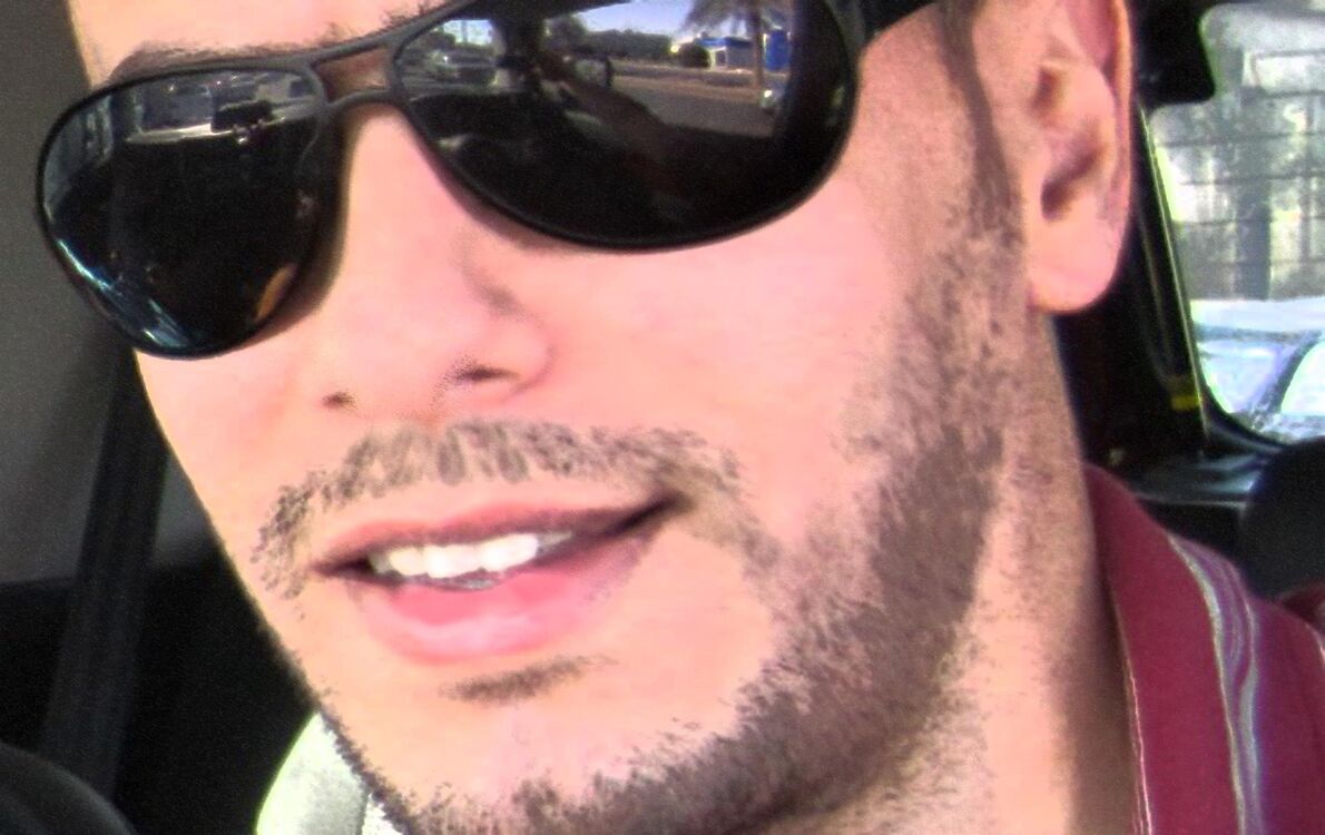  ,   Ali alhafi, 44 ,   ,   , c 