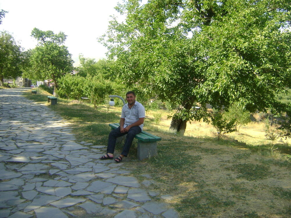  7435703  Vahe, 38 ,    