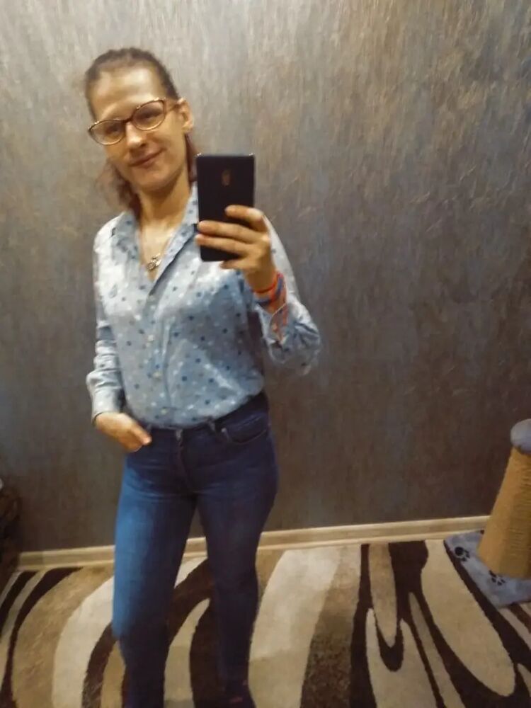  46706623  Erika, 29 ,    