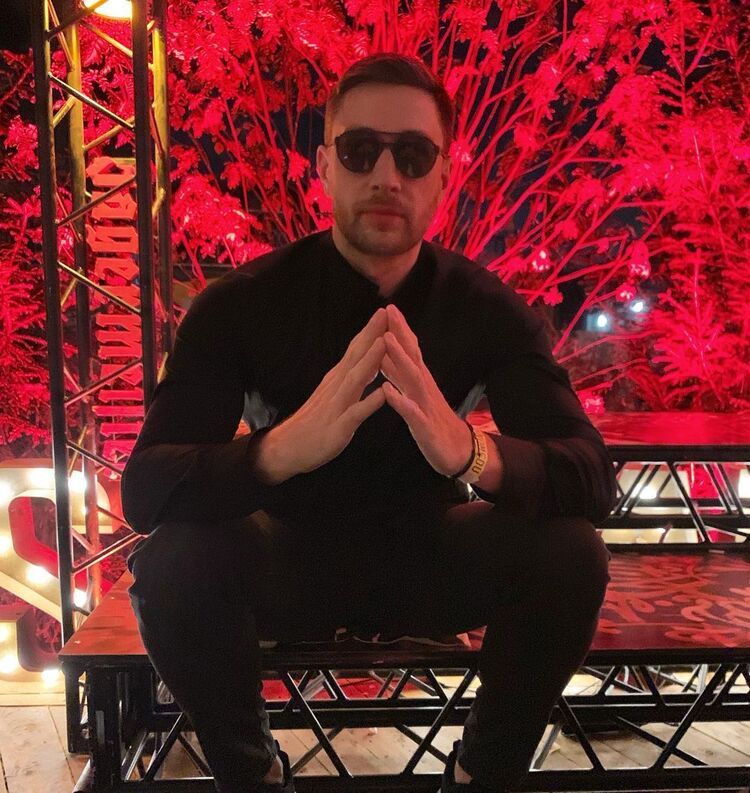  39877283  , 37 ,    -