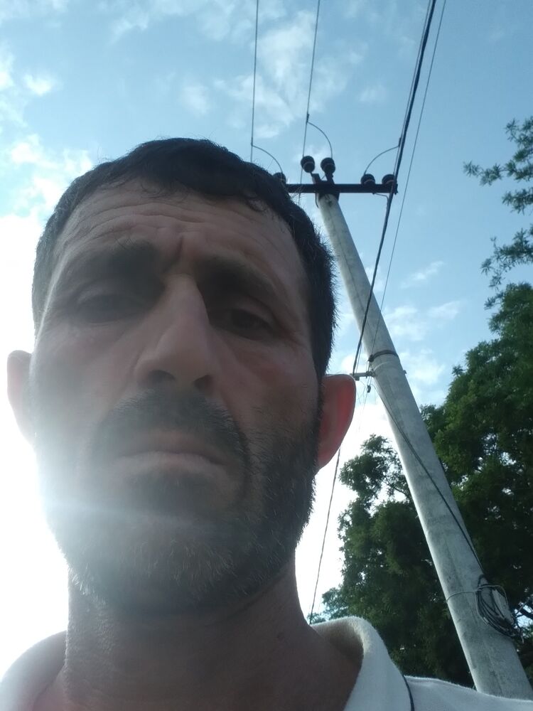  ,   Mamuka, 48 ,   ,   