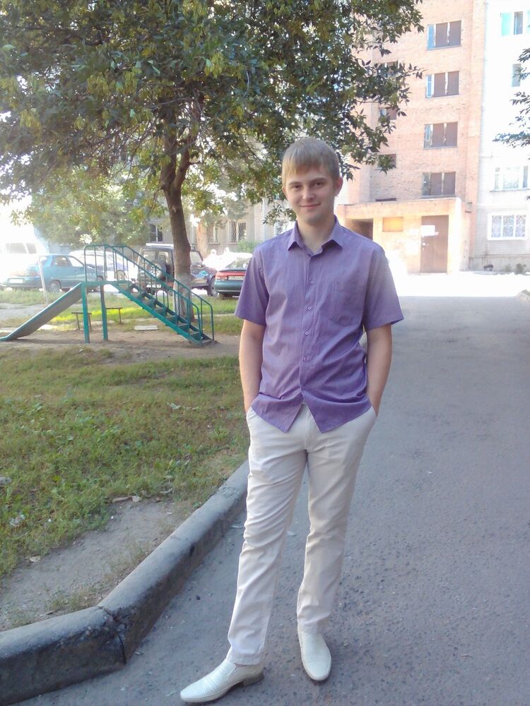  -,   Zheka, 32 ,   