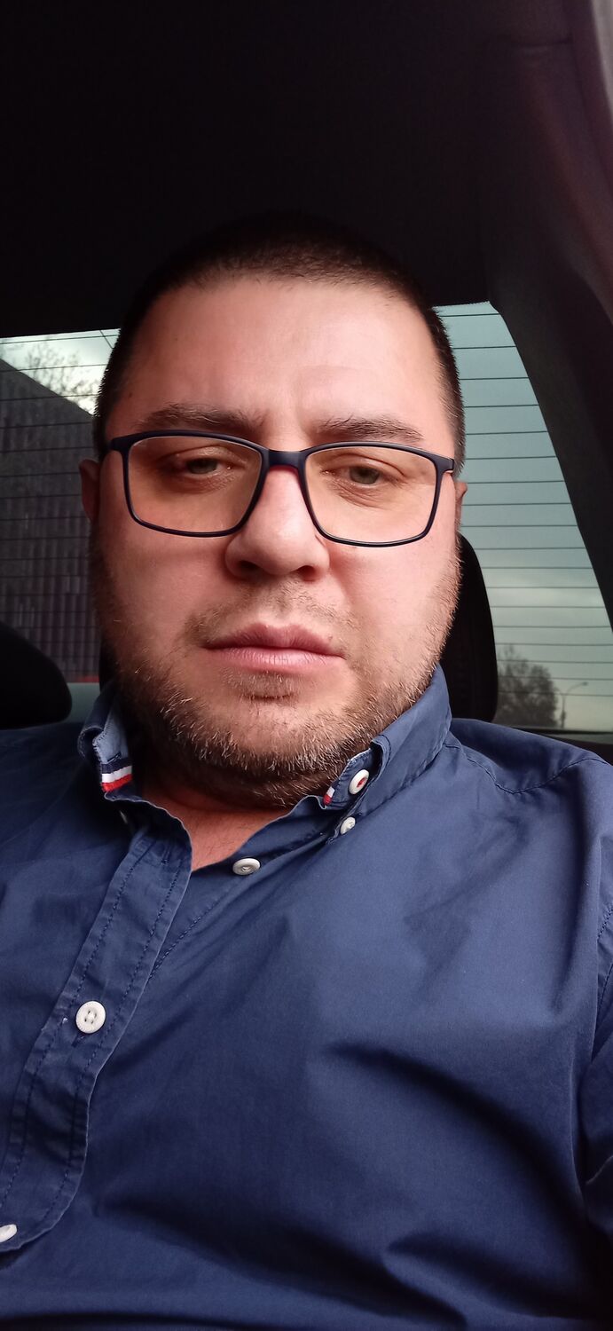  42749273  Jaff, 46 ,    