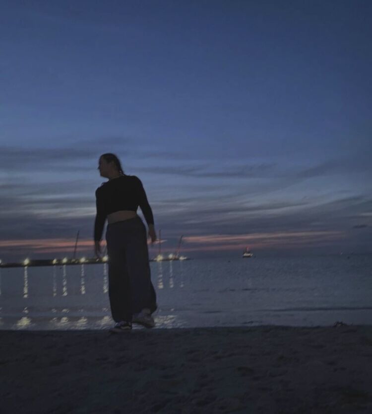 ���� 44772393 ������� Polli, 19 ���, ���� ���������� � ���������