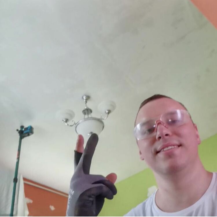  42317983  , 34 ,    