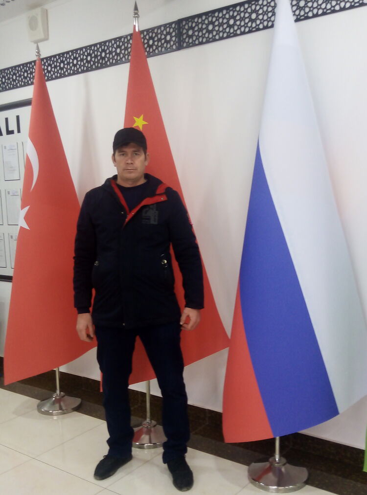  25156703  Ruslan, 39 ,    