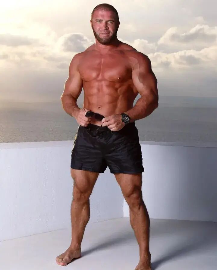  ,   Bovshyk, 40 ,   ,   